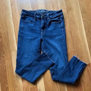 0249 - American Eagle Outfitters Women's Deep Blue Hi-Rise Jegging